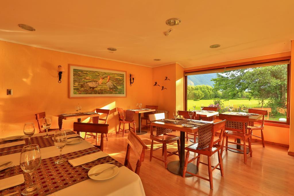 Hotel Y Cabanas Patagonia Green Puerto Aysen Exteriör bild
